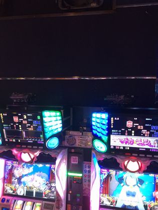SuA[Ył100Ŗڂ̘Aŉ摜