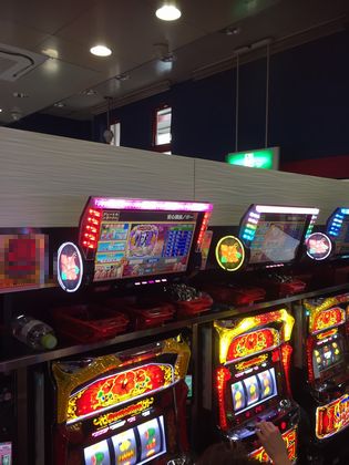 _C}RXł̑90Ŗڂ̘Aŉ摜