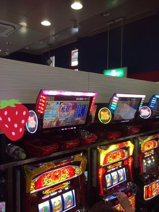 _C}RXł̑90Ŗڂ̘Aŉ摜